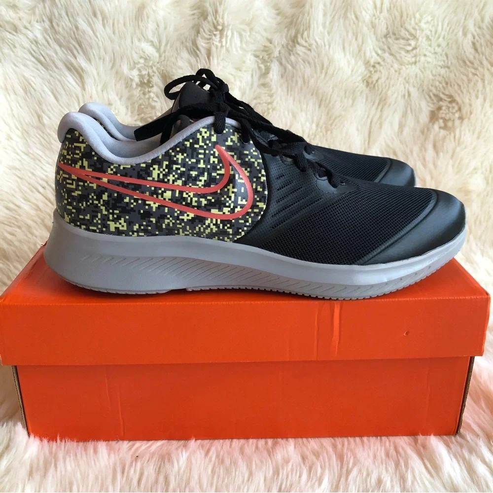 Nike Big Boys Star Runner 2 GS Sneakers | Digi | Size 7